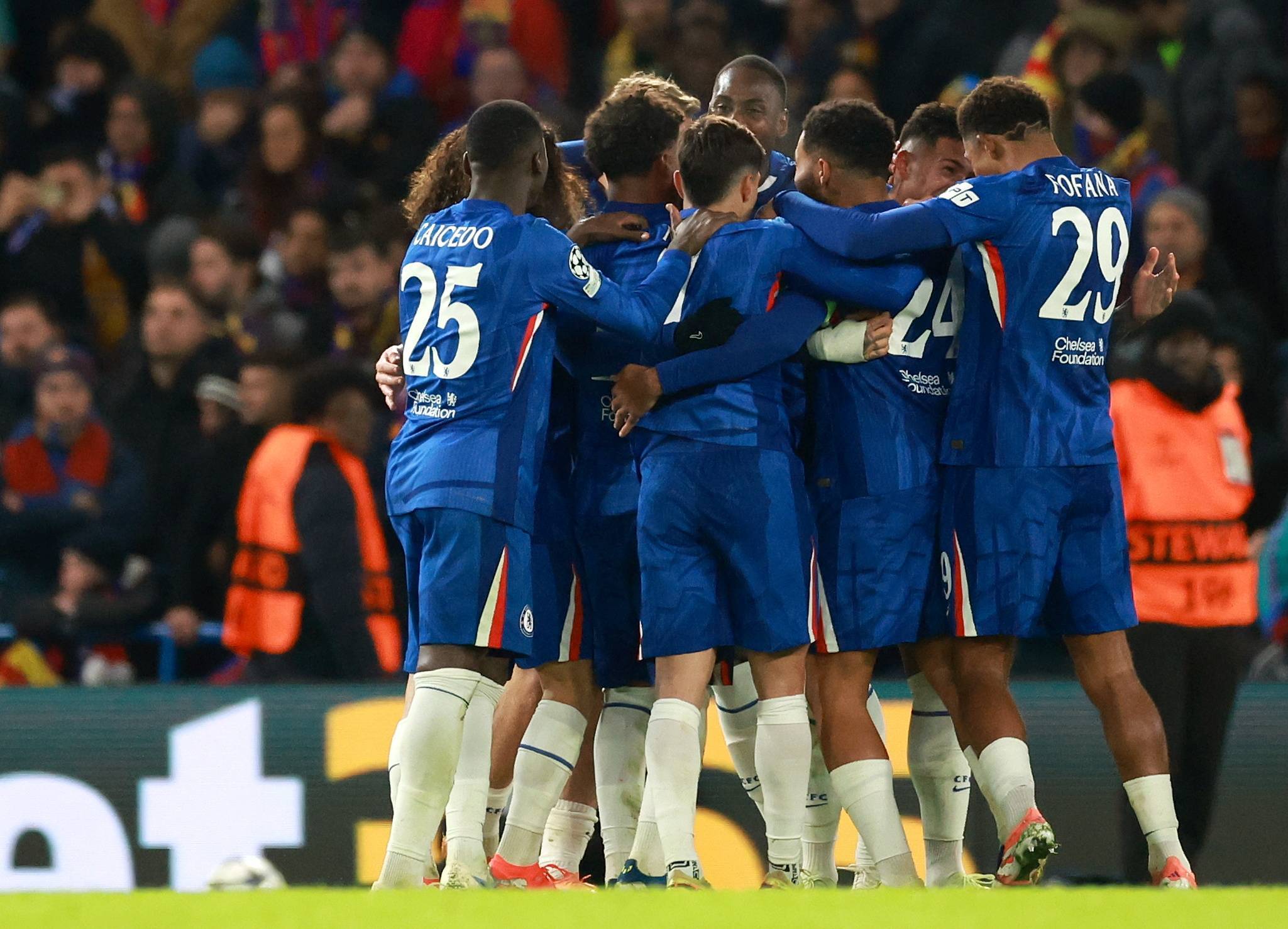 (外代二线)足球——欧冠联赛:切尔西胜巴萨