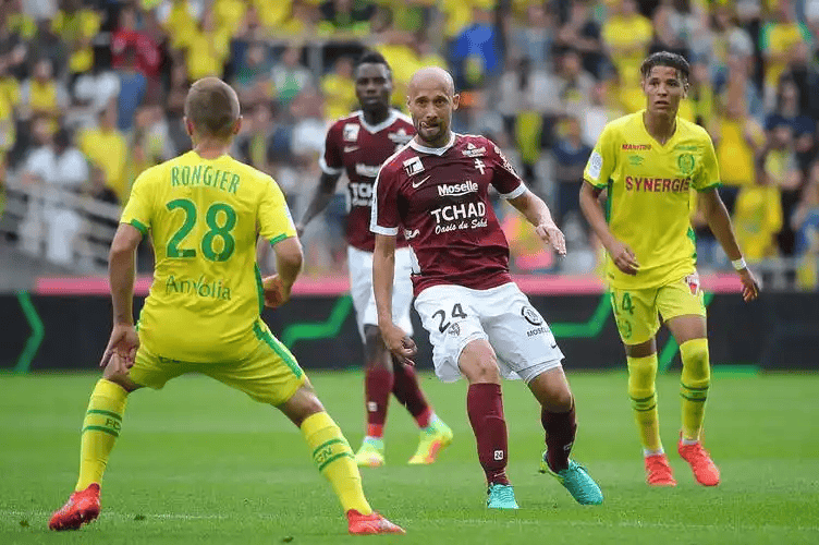 法甲冲冠关键战!马赛主场围剿保级队南特,比分预测锁定2-0格局